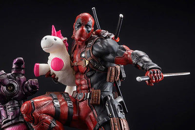 Deadpool - Fine Art Statue - Fine Art Statue Signature Series - 1/6 (Kotobukiya)ㅤ – Kotobukiya – ActionFigureBrasil — ambientada