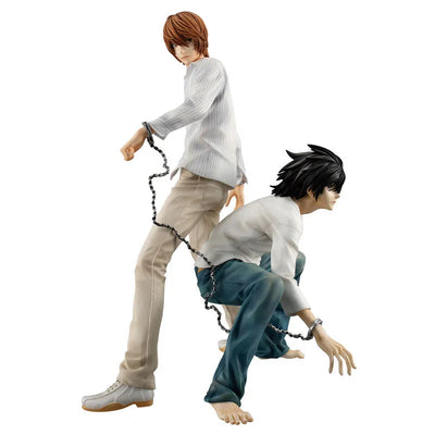 Death Note - L - Yagami Light - G.E.M. - 2026 Re-release (MegaHouse) [Shop Exclusive]ㅤ – MegaHouse – ActionFigure Brasil — ângulo diferente