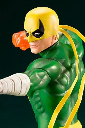 Defenders - Iron Fist - ARTFX+ - 1/10ㅤ – Kotobukiya – ActionFigureBrasil — ângulo diferente