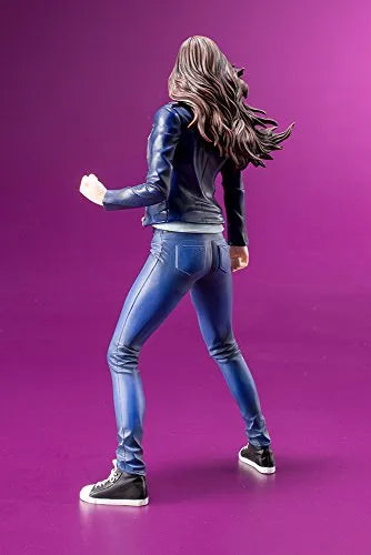 Defenders - Jessica Jones - ARTFX+ - 1/10ㅤ – Kotobukiya – ActionFigureBrasil — ambientada