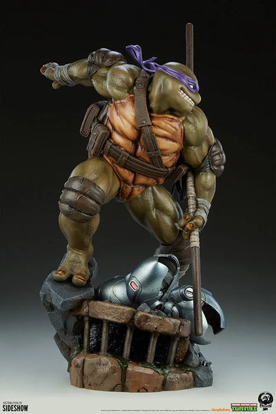 Donatello (Deluxe Edition) - LIMITED EDITION: 500 (Deluxe Edition) – PCS – ActionFigure Brasil — ambientada