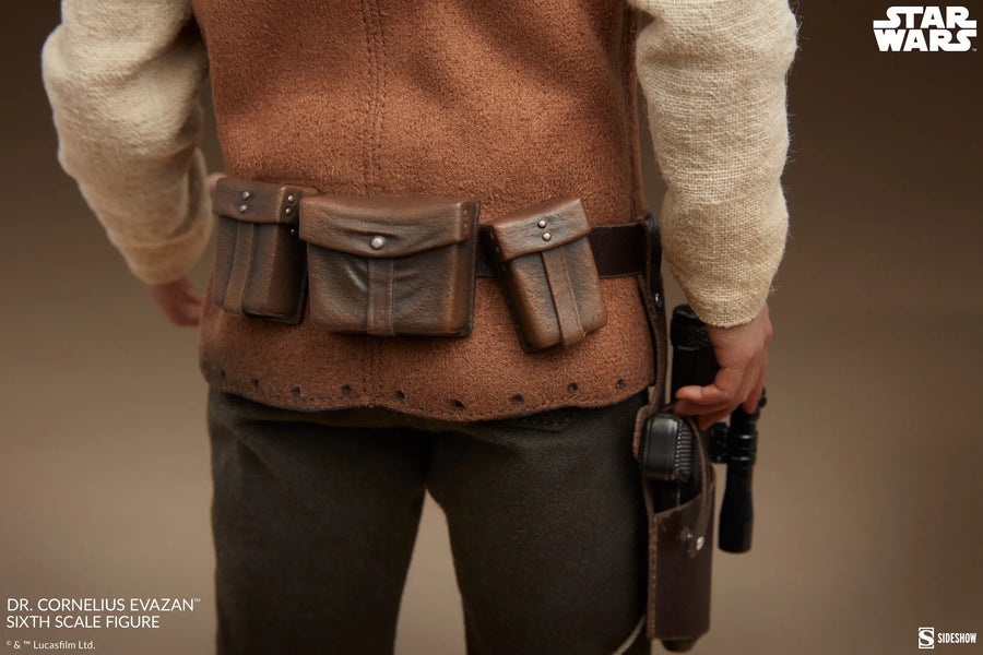 Dr. Cornelius Evazan™ - LIMITED EDITION – Sideshow Collectibles – ActionFigure Brasil — ângulo diferente