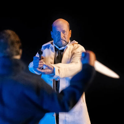 Dr. Loomis – Trick or Treat Studios – ActionFigure Brasil — ângulo diferente