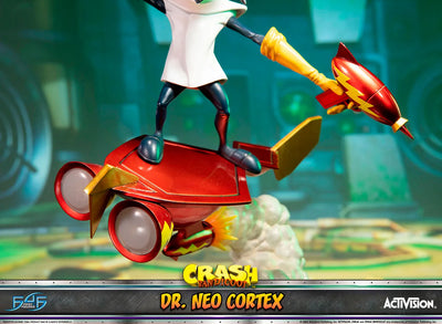 Dr. Neo Cortex – First 4 Figures – ActionFigure Brasil — acessórios