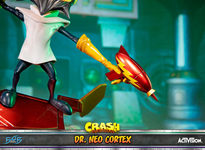 Dr. Neo Cortex – First 4 Figures – ActionFigure Brasil — ambientada