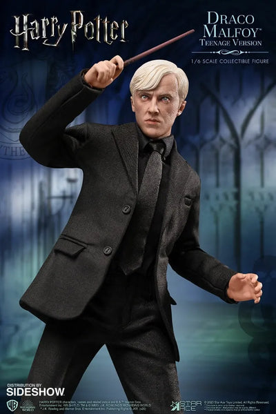Draco Malfoy (Teenage Version) Deluxe – Star Ace Toys Ltd. – ActionFigure Brasil — ambientada