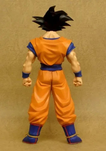 Dragon Ball Z - Son Goku - Gigantic Series - 1/4 (X-Plus)ㅤ – X-Plus – ActionFigureBrasil — close