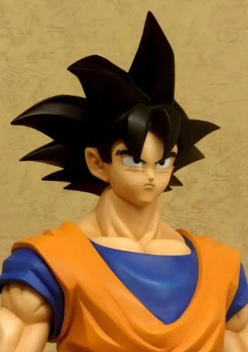 Dragon Ball Z - Son Goku - Gigantic Series - 1/4 (X-Plus)ㅤ – X-Plus – ActionFigureBrasil — ambientada