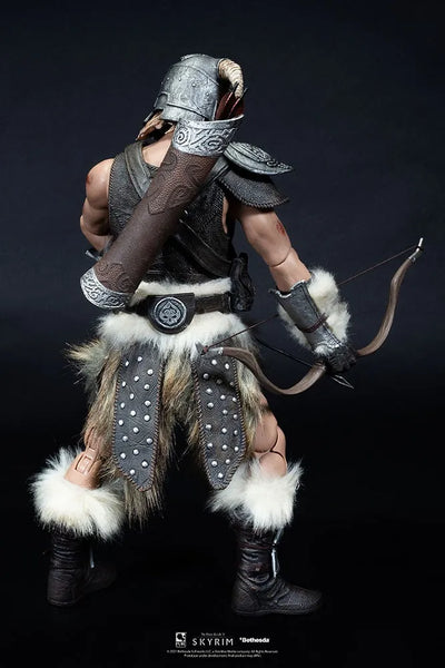 Dragonborn (Deluxe Version) (Deluxe Version) – PureArts – ActionFigure Brasil — com base expositora