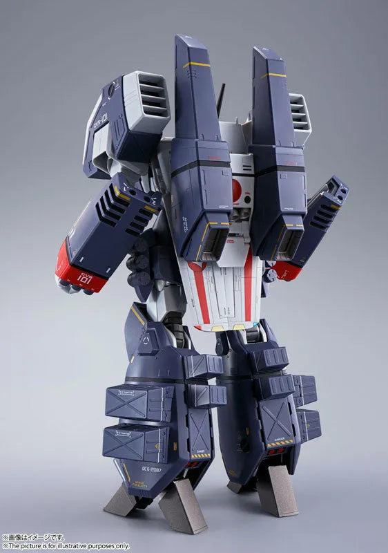 DX Chogokin VF-1J Armored Valkyrie (Hikaru Ichijyou's Custom) 