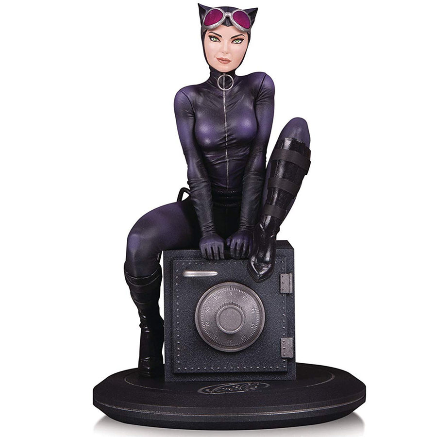 ESTÁTUA DC COLLECTIBLES DC COVER GIRLS - CATWOMAN 35318