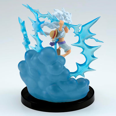 ESTÁTUA BANPRESTO ONE PIECE WORLD COLLECTABLE - MONKEY D. LUFFY (GEAR 5)