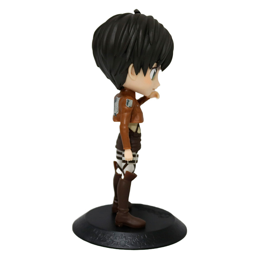 ESTÁTUA BANPRESTO Q POSKET ATTACK ON TITAN - EREN YEAGER (VERSÃO A)