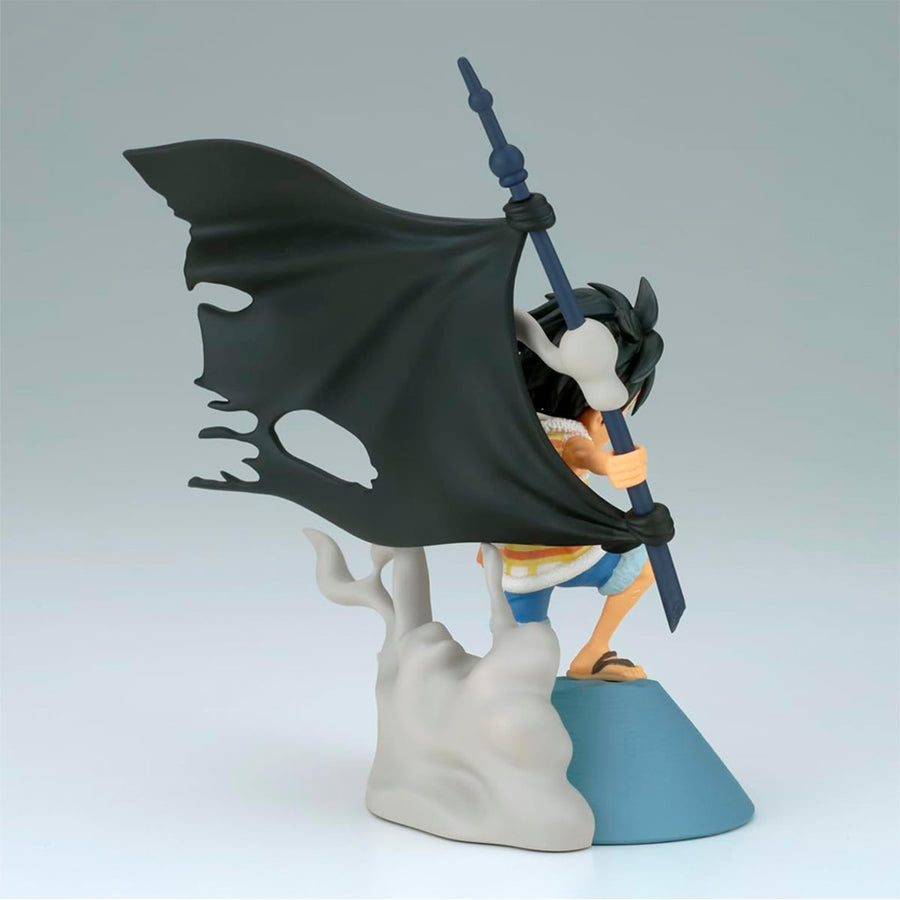 ESTÁTUA BANPRESTO WORLD COLLECTABLE FIGURE - MONKEY D. LUFFY (92956)