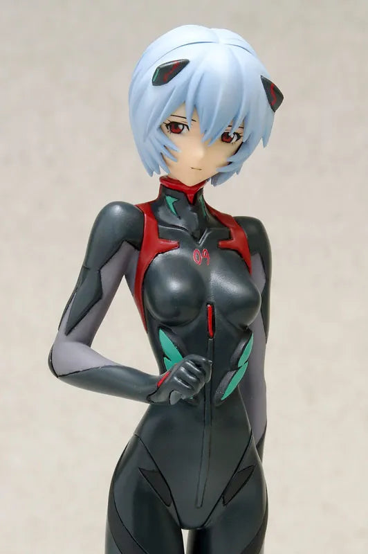 Evangelion Shin Gekijouban - Evangelion Shin Gekijouban: Q - Ayanami Rei - Treasure Figure Collection - 1/10 - Plugsuit ver. (Wave)ㅤ – Wave – ActionFigure Brasil