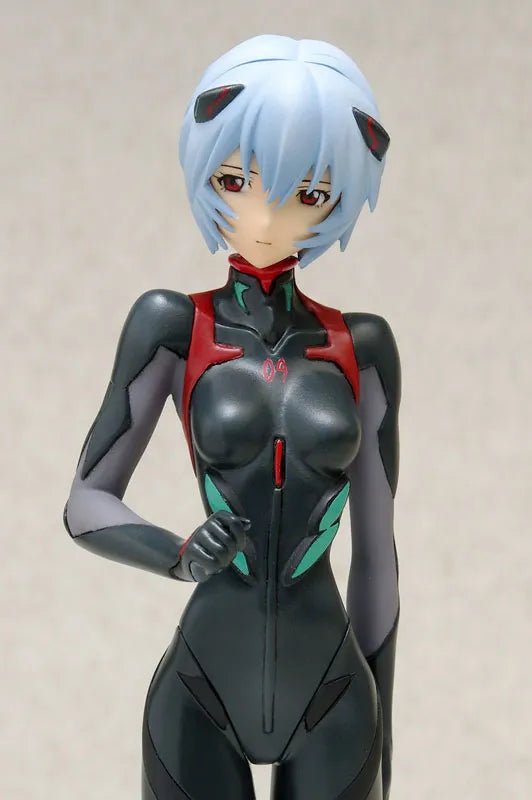 Evangelion Shin Gekijouban - Evangelion Shin Gekijouban: Q - Ayanami Rei - Treasure Figure Collection - 1/10 - Plugsuit ver. (Wave)ㅤ – Wave – ActionFigure Brasil