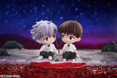 Evangelion Shin Gekijouban - Ikari Shinji - Nagisa Kaworu - Mini Memory (Good Smile Arts Shanghai, Good Smile Company)ㅤ – Good Smile Arts Shanghai as ManufacturerGood Smile Company – ActionFigure Brasil — ambientada
