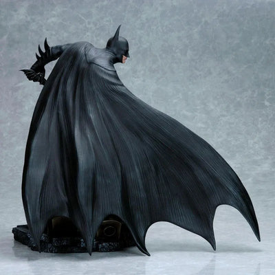 Fantasy Figure Gallery - DC Comics Collection: Batman 1/6 PVC(Provisional Pre-order)ㅤ – Yamato USA – ActionFigureBrasil — ângulo diferente