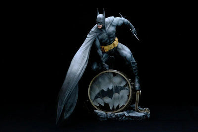 Fantasy Figure Gallery - DC Comics Collection: Batman 1/6 PVC(Provisional Pre-order)ㅤ – Yamato USA – ActionFigureBrasil — acessórios
