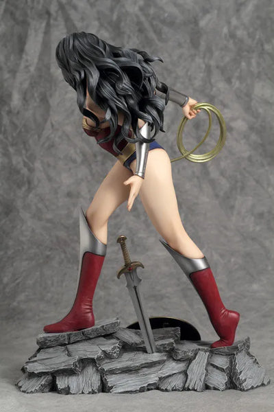 Fantasy Figure Gallery - DC Comics Collection: Wonder Woman 1/6 Resin Statueㅤ – Yamato USA – ActionFigureBrasil — embalagem