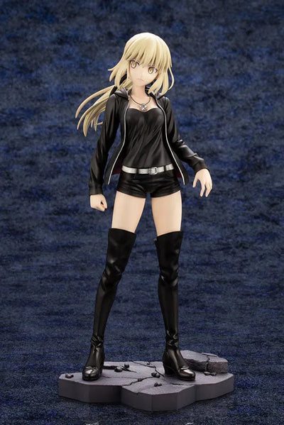 Fate/Grand Order - Altria Pendragon - 1/7 - Saber Alter - Casual ver. - 2024 Re-release (Kotobukiya)ㅤ – Kotobukiya – ActionFigure Brasil — com base expositora