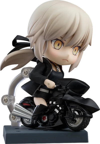 Fate/Grand Order - Cavall the 2nd - Saber Alter - Nendoroid #1142-DX - Shinjuku Ver. & Cuirassier Noir (Good Smile Company)ㅤ – Good Smile Company – ActionFigureBrasil — ângulo diferente