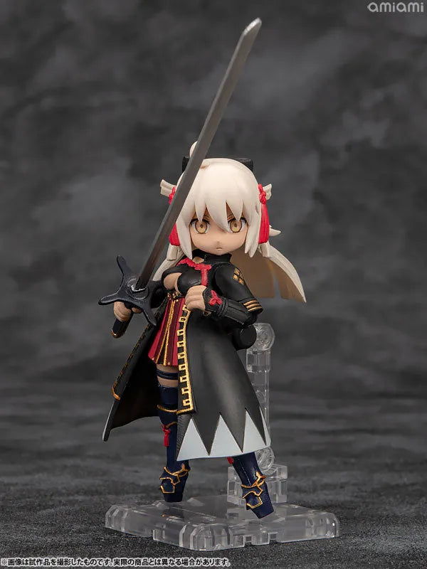 Fate/Grand Order - Jeanne d'Arc (Alter) - Desktop Army - Desktop Army Fate/Grand Order 4th - Avenger (MegaHouse)ㅤ – MegaHouse As Manufacturer – ActionFigure Brasil