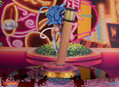 Felicia – First 4 Figures – ActionFigure Brasil — embalagem