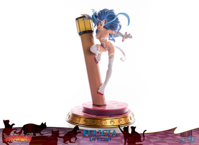 Felicia – First 4 Figures – ActionFigure Brasil — detalhe do produto