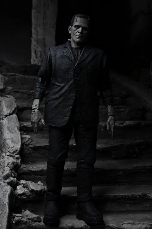 Frankenstein / Frankenstein's Monster Ultimate 7 Inch Action Figureㅤ – Neca – ActionFigure Brasil