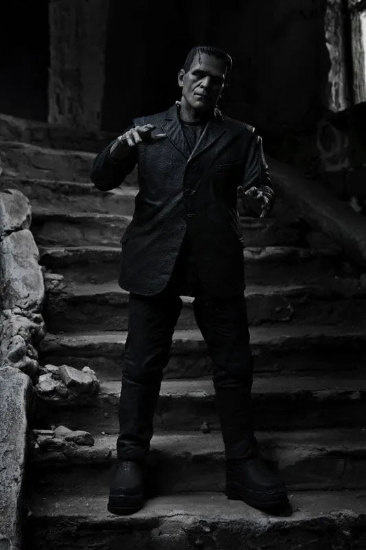 Frankenstein / Frankenstein's Monster Ultimate 7 Inch Action Figureㅤ – Neca – ActionFigure Brasil