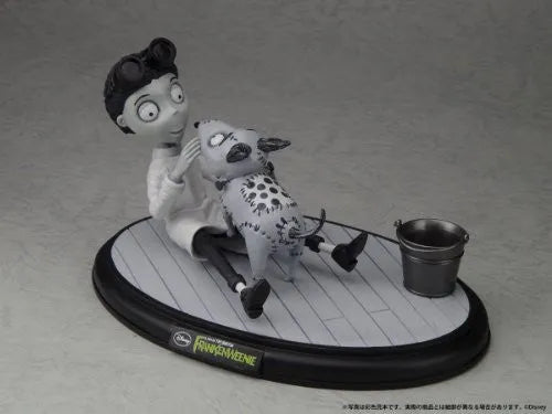 Frankenweenie - Sparky - Victor Frankenstein (Yamato)ㅤ – Yamato – ActionFigure Brasil