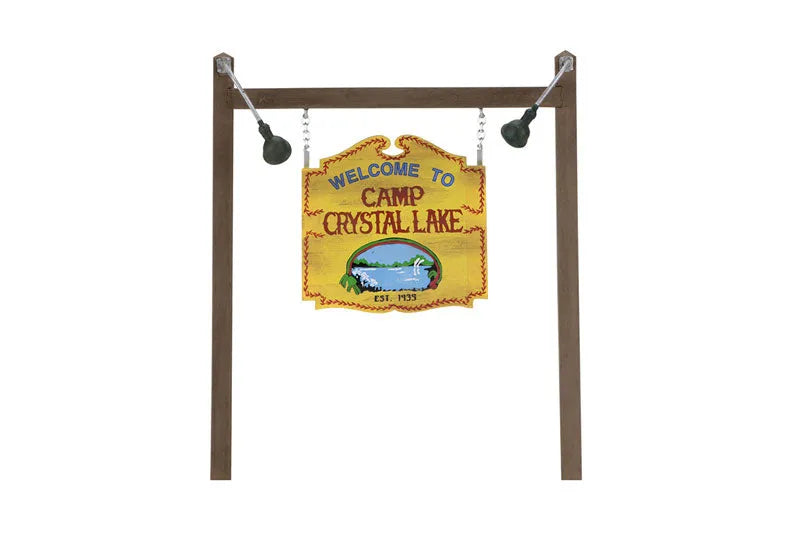 Friday the 13th - 7 Inch Action Figure Series: Camp Crystal Lake Accessory Packㅤ – Neca – ActionFigure Brasil