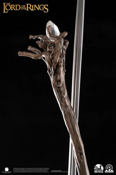 Gandalf the Grey (Premium Edition) - LIMITED EDITION: 250 (Premium Edition) – Infinity Studio X Penguin Toys – ActionFigure Brasil — iluminação de estúdio