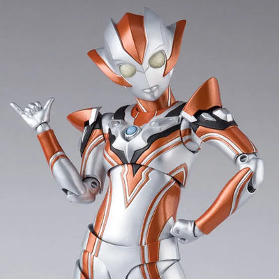 Gekijouban Ultraman R/B: Select! The Crystal of Bond - Ultrawoman Grigio - S.H.Figuarts (Bandai Spirits) [Shop Exclusive]ㅤ – Bandai Spirits – ActionFigureBrasil — ambientada