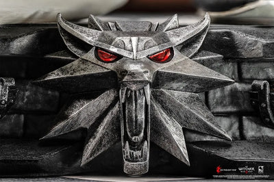 Geralt Deluxe - LIMITED EDITION: 750 – PureArts – ActionFigure Brasil — close