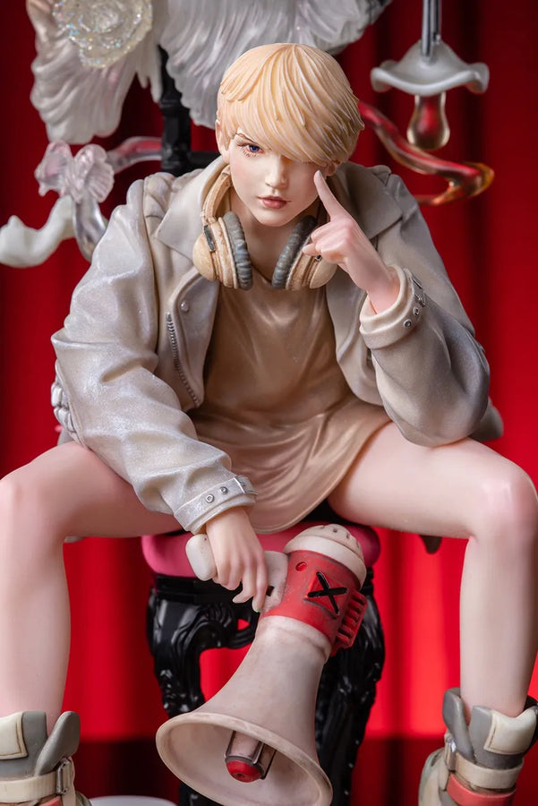 Girl Boss - LIMITED EDITION: 90 – Manas SUM – ActionFigure Brasil