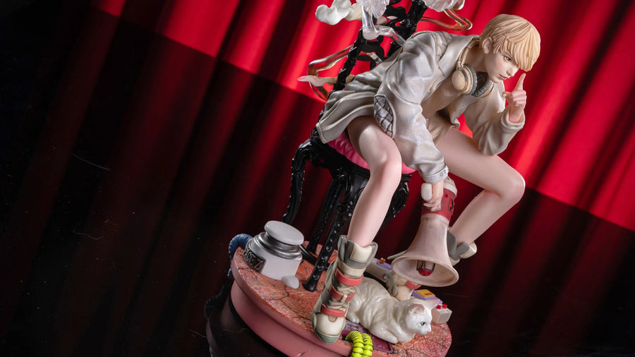 Girl Boss - LIMITED EDITION: 90 – Manas SUM – ActionFigure Brasil