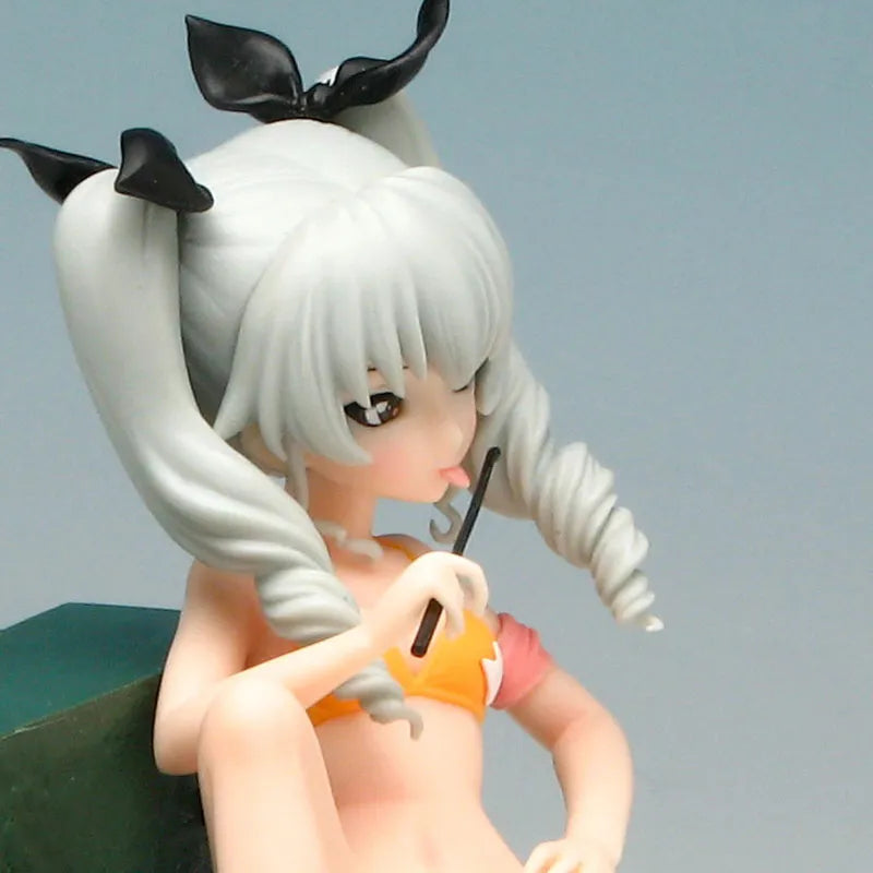 Girls und Panzer 1/10 Anchovy -Swimsuit ver.- Girls und Panzer 10th Anniversary Special Edition desu! Resin Kitㅤ – Platz Hobby – ActionFigureBrasil
