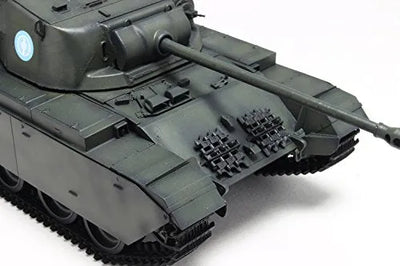 Girls und Panzer der Film - A41 Centurion - 1/35 - University Team (Platz)ㅤ – Platz Hobby – ActionFigure Brasil — com base expositora