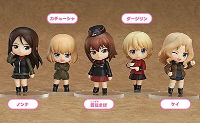 Girls und Panzer - Katyusha - Nendoroid Petit - Nendoroid Petit Girls und Panzer - Nendoroid Petite: Girls und Panzer - Other High Schools Ver. (Good Smile Company)ㅤ – Good Smile Company – ActionFigureBrasil — ambientada