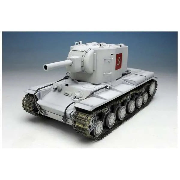 Girls und Panzer - KV-2 Heavy Tank - 1/35 - PRAVDA High School (Platz)ㅤ – Platz Hobby – ActionFigure Brasil