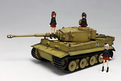 Girls und Panzer - Nishizumi Maho - Nishizumi Miho - Itsumi Erika - 1/35 - Kuromorimine Girls High School (Platz)ㅤ – Platz As Manufacturer – ActionFigureBrasil — close