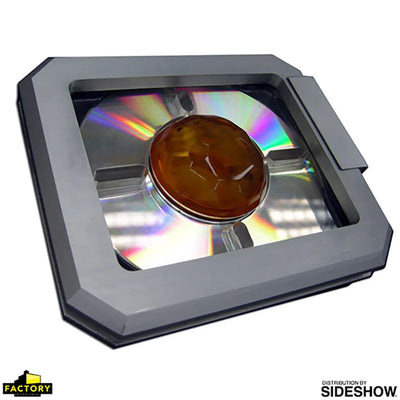 GoldenEye - LIMITED EDITION: 500 – Factory Entertainment – ActionFigure Brasil — com base expositora