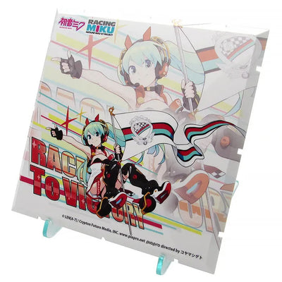 GOOD SMILE Racing - Hatsune Miku - Dioramansion 150 - Dioramansion 150: Racing Miku Pit 2020 Optional Panel - Racing 2020 Ver., Key Visual L (Good Smile Company, PLM)ㅤ – Good Smile Company As Distributor,PLM As Manufacturer – ActionFigure Brasil — ângulo diferente