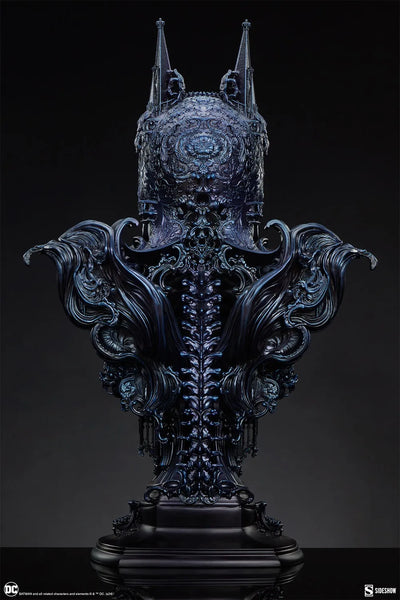 Gotham City's Shadow: Batman™ (Blue Variant) - LIMITED EDITION: 150 (Variant) – Sideshow Collectibles – ActionFigure Brasil — ambientada