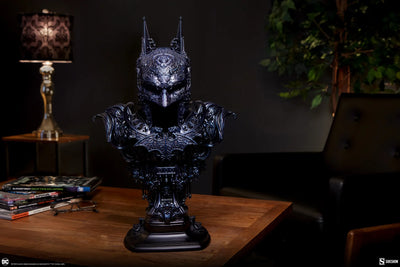 Gotham City's Shadow: Batman™ (Blue Variant) - LIMITED EDITION: 150 (Variant) – Sideshow Collectibles – ActionFigure Brasil — embalagem