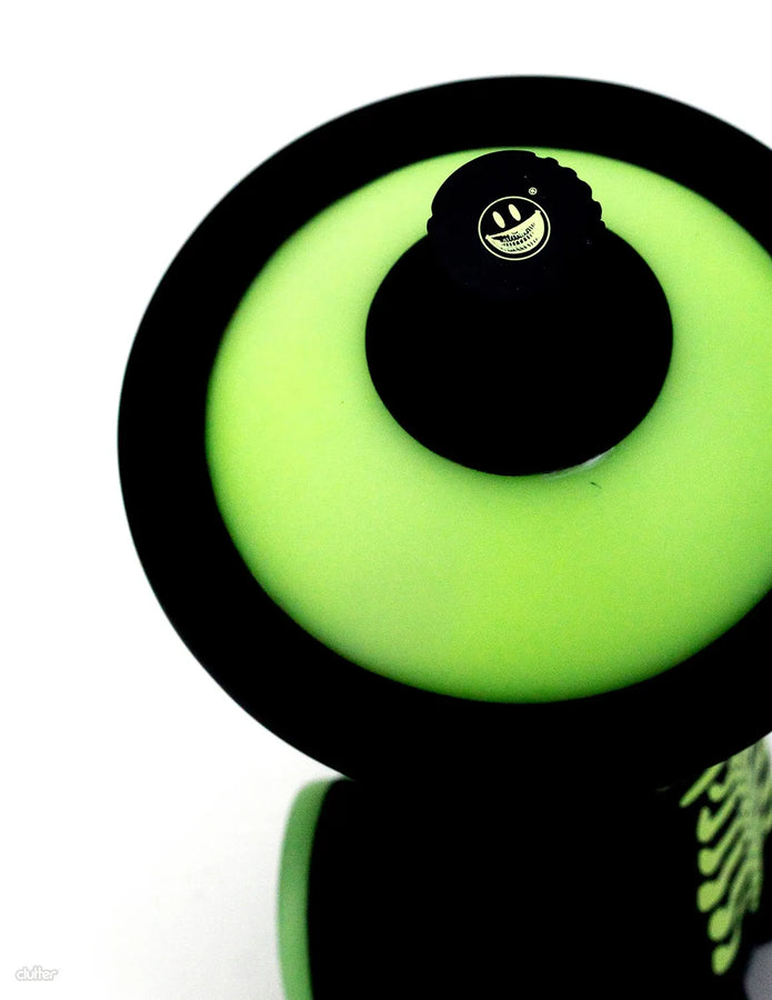 Grinbot GID (Variant) – Clutter Studios – ActionFigure Brasil