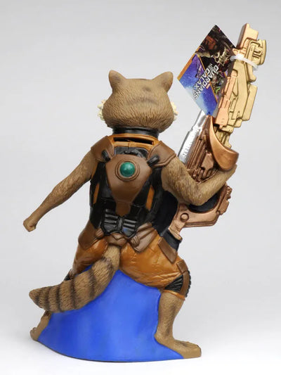 Guardians of the Galaxy - Entertainment Earth Limited Rocket Raccoon Figure Bankㅤ – Gantaku – ActionFigureBrasil — ângulo diferente