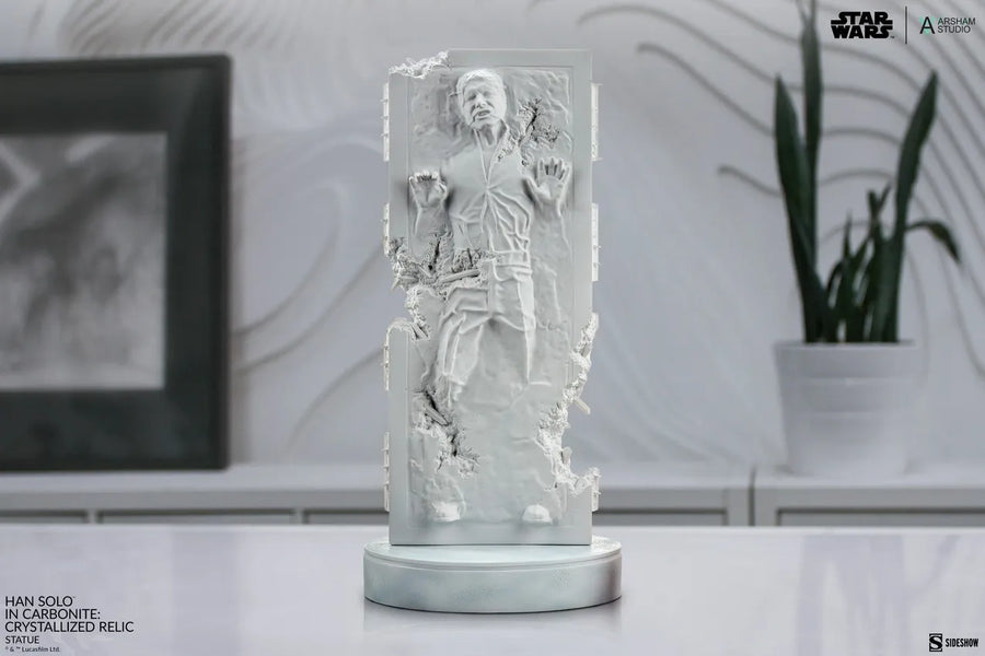 Han Solo™ in Carbonite™: Crystallized Relic - LIMITED EDITION – Sideshow Collectibles – ActionFigure Brasil